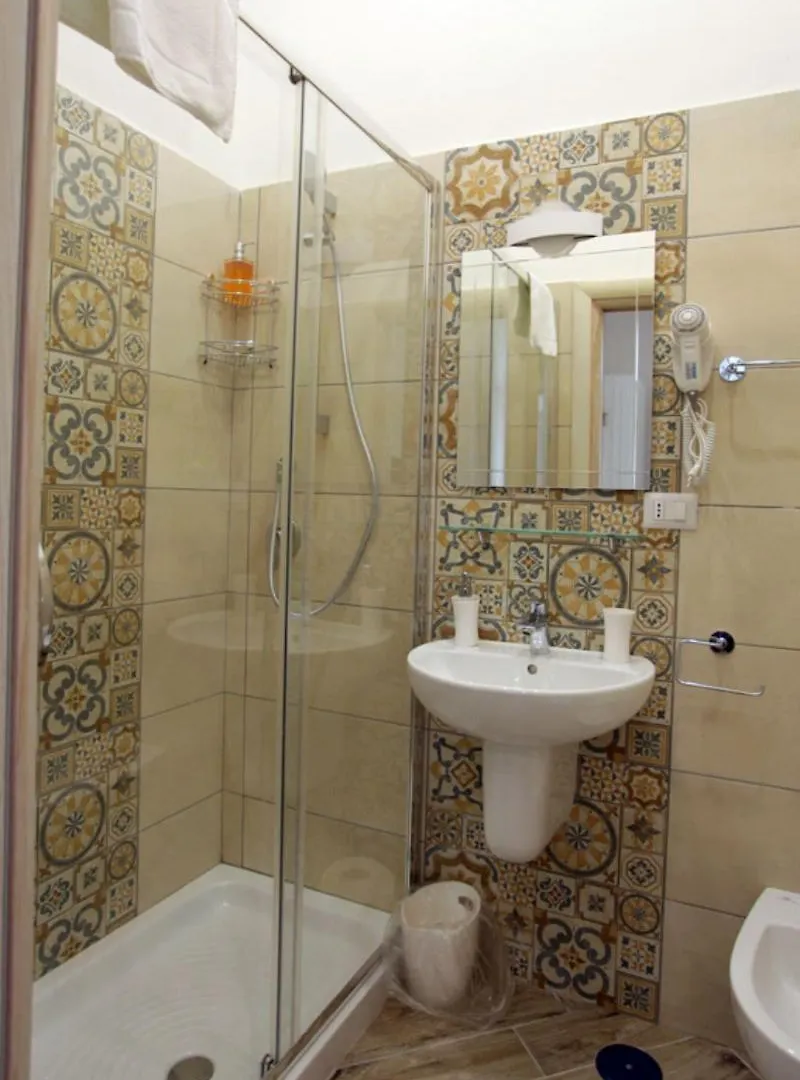 Guest house B&B Alla Ferrovia Naples